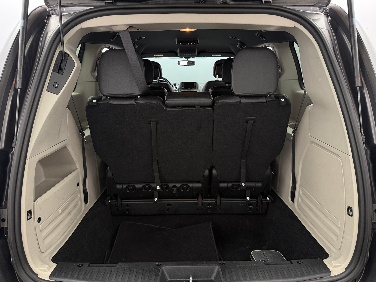 Thumbnail: 2017 Dodge Grand Caravan - 6