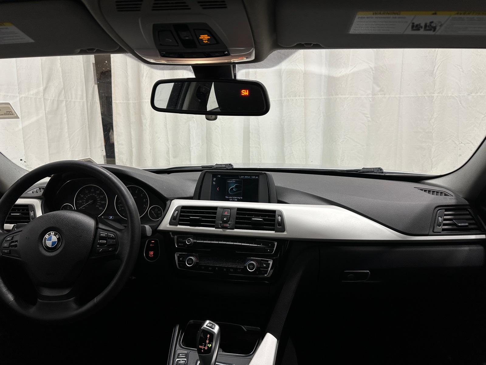 Thumbnail: 2018 BMW 3 Series - 2