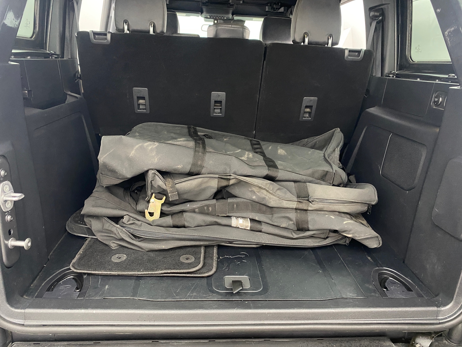 Thumbnail: 2025 Ford Bronco - 7