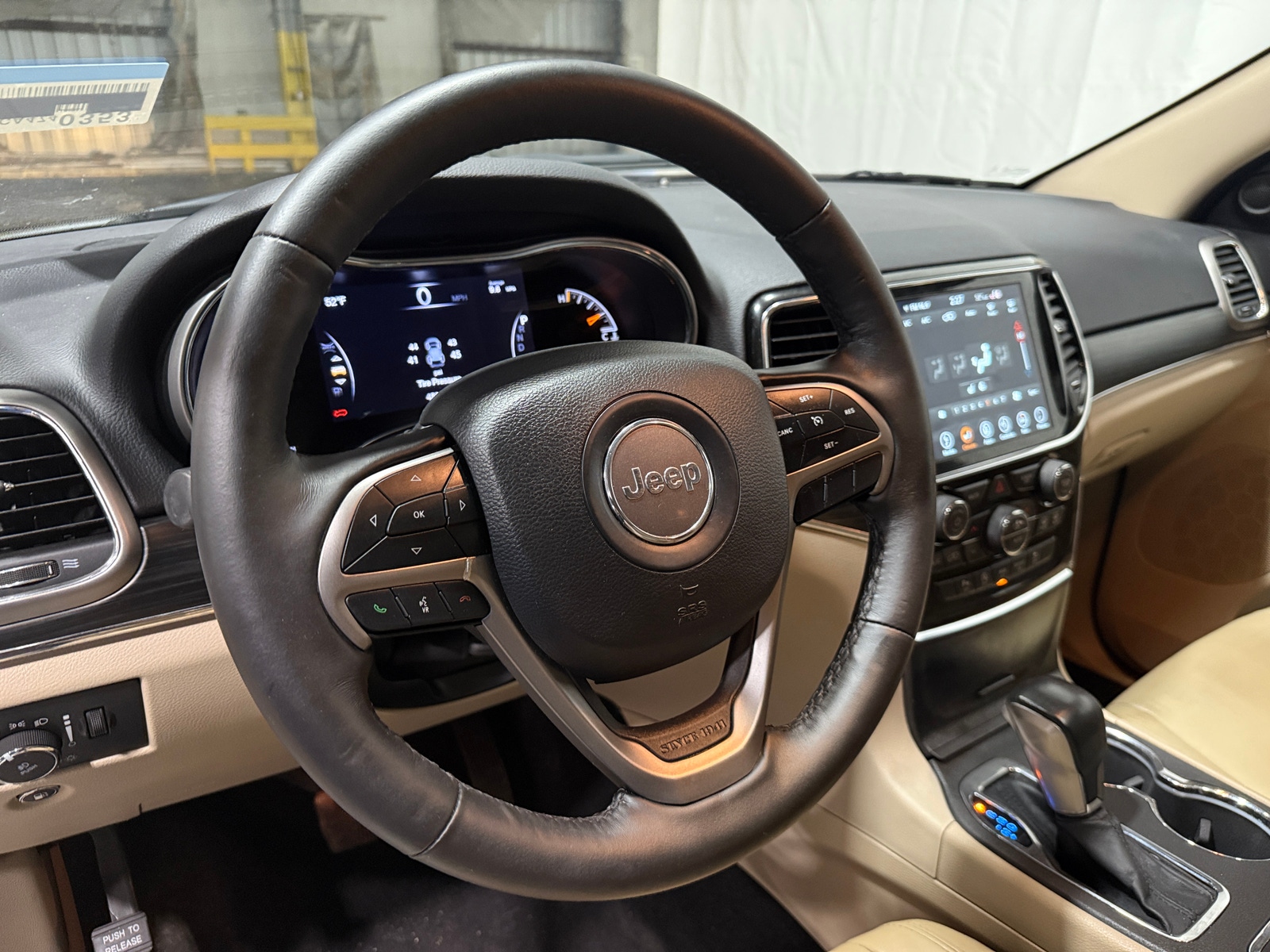 Thumbnail: 2019 Jeep Grand Cherokee - 4