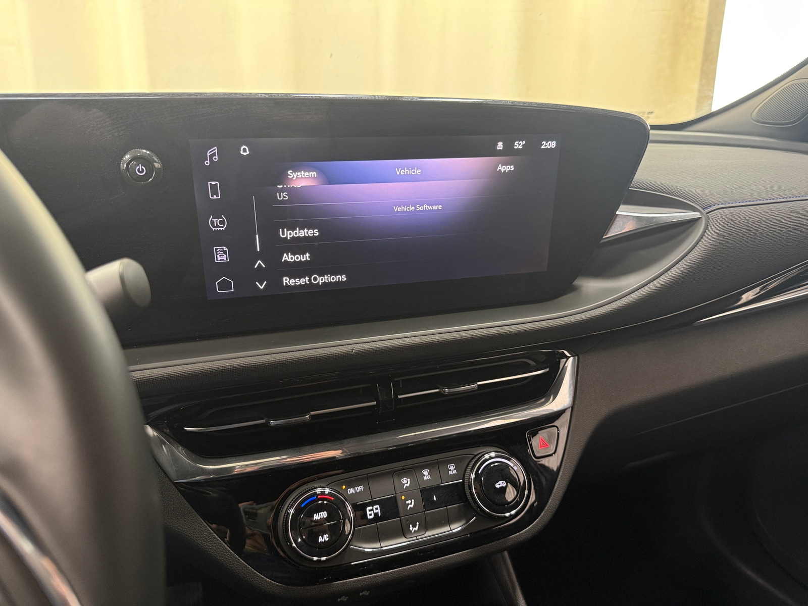 Thumbnail: 2025 Buick Envista - 3