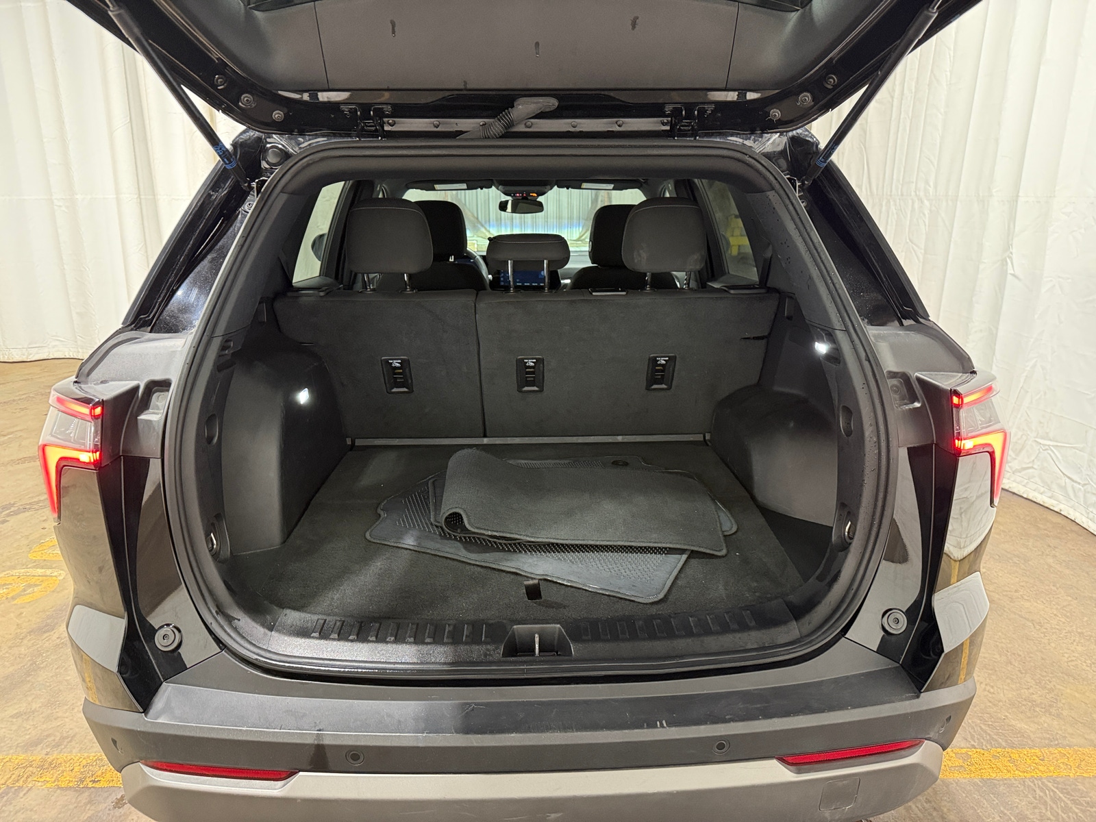 Thumbnail: 2025 Chevrolet Equinox - 7