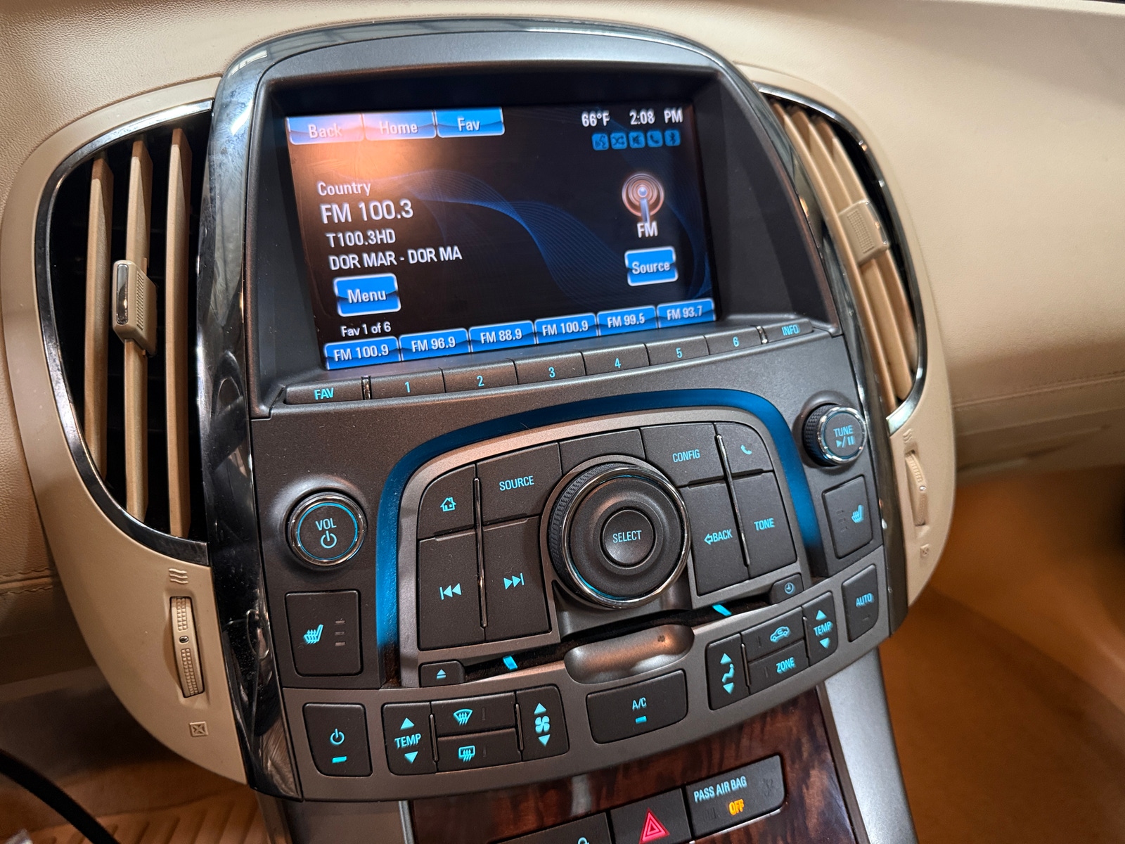 Thumbnail: 2013 Buick LaCrosse - 3