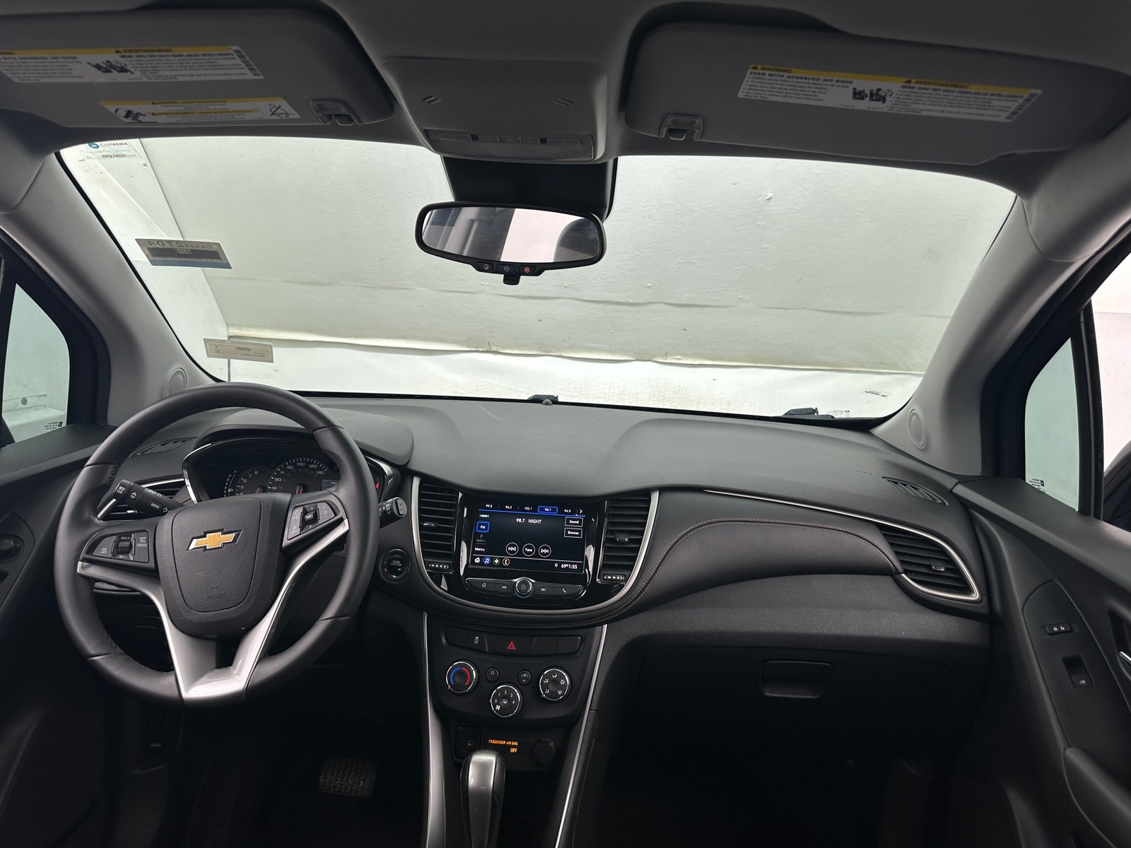 Thumbnail: 2020 Chevrolet Trax - 3