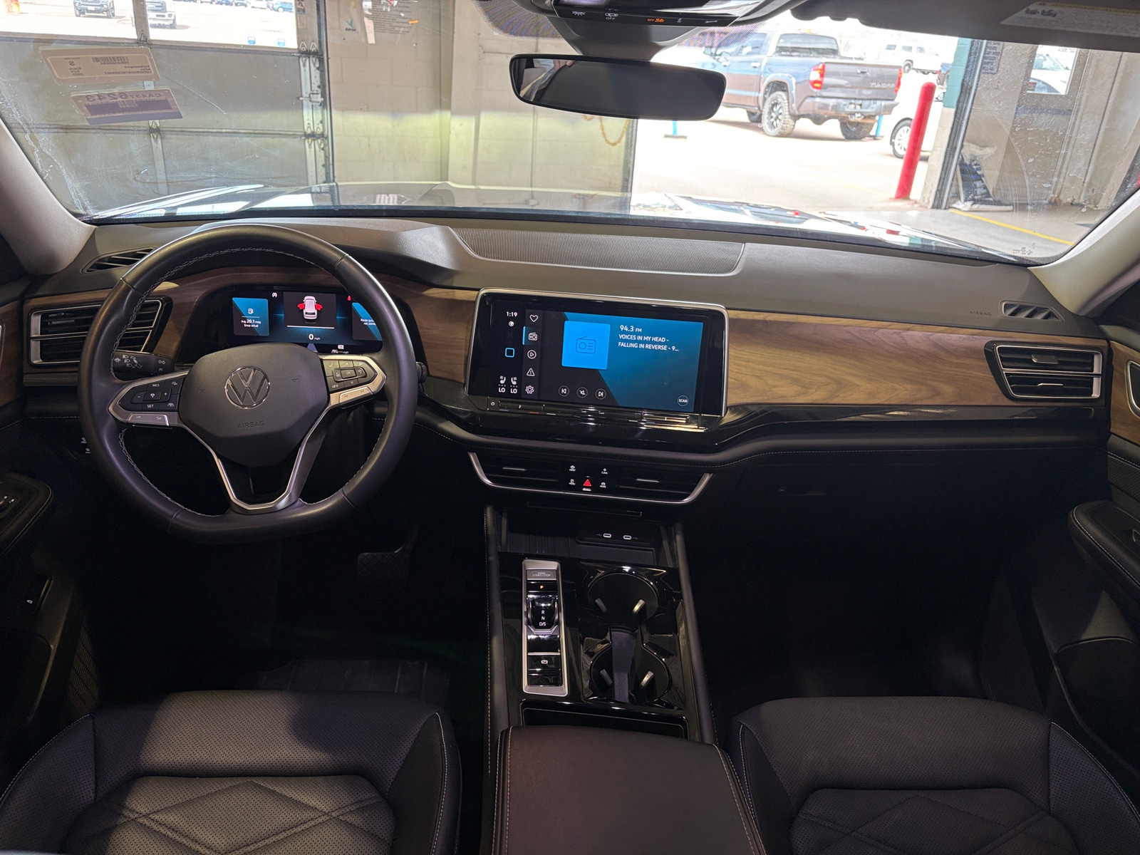 Thumbnail: 2025 Volkswagen Atlas - 2