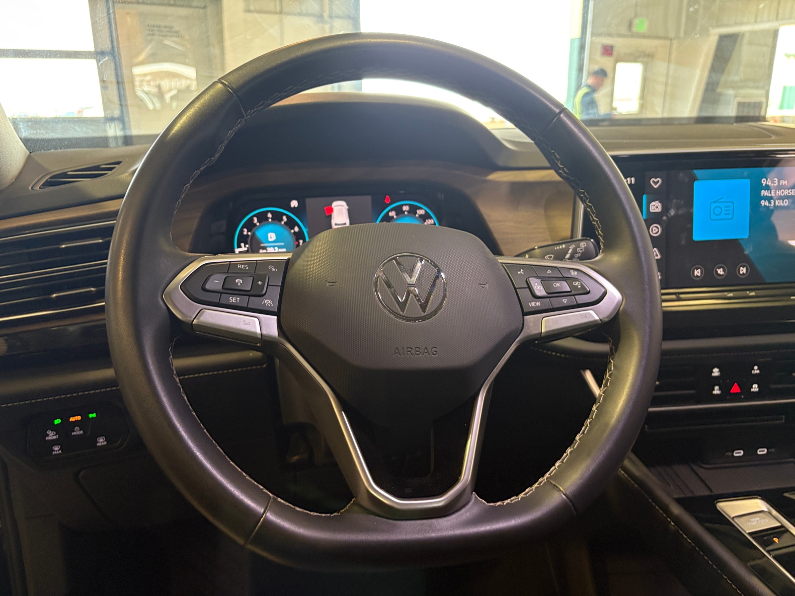 Thumbnail: 2025 Volkswagen Atlas - 4