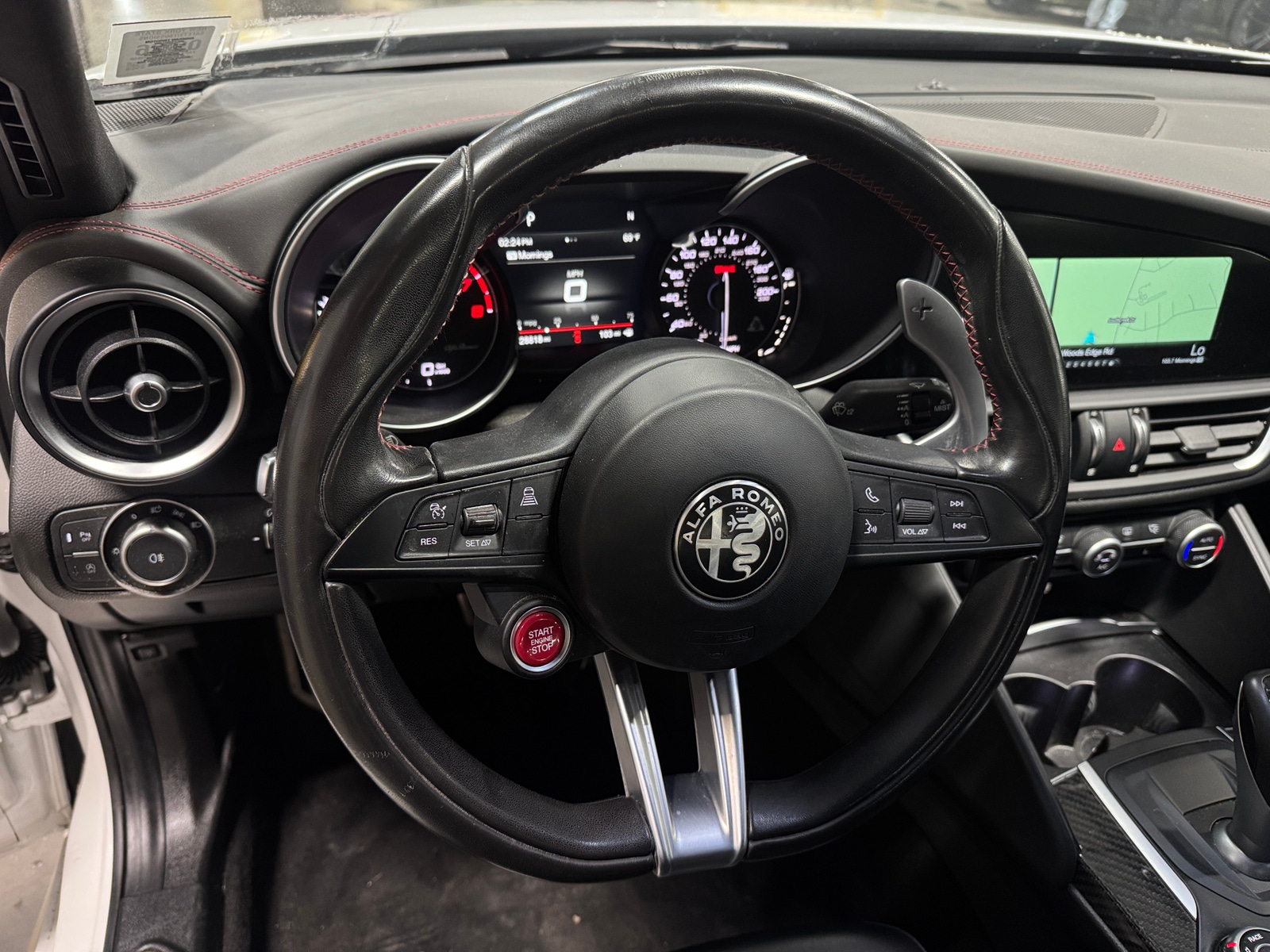 Thumbnail: 2019 Alfa Romeo Giulia - 4