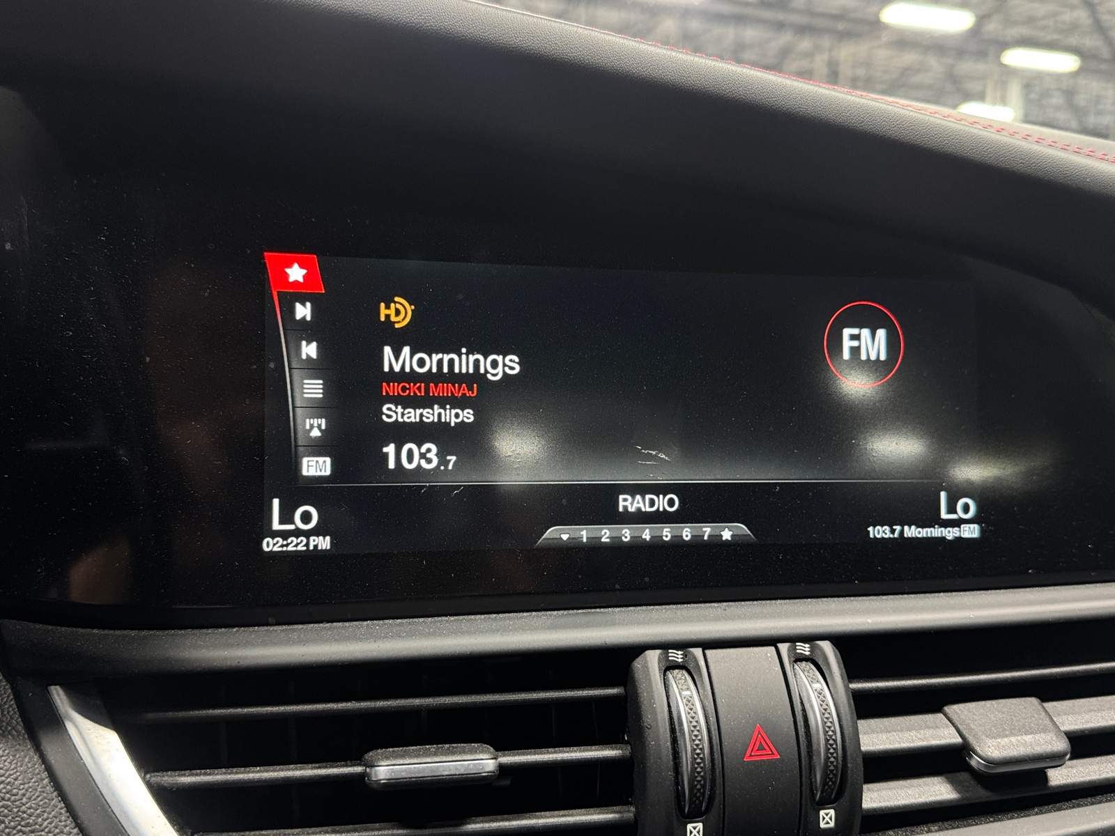 Thumbnail: 2019 Alfa Romeo Giulia - 3