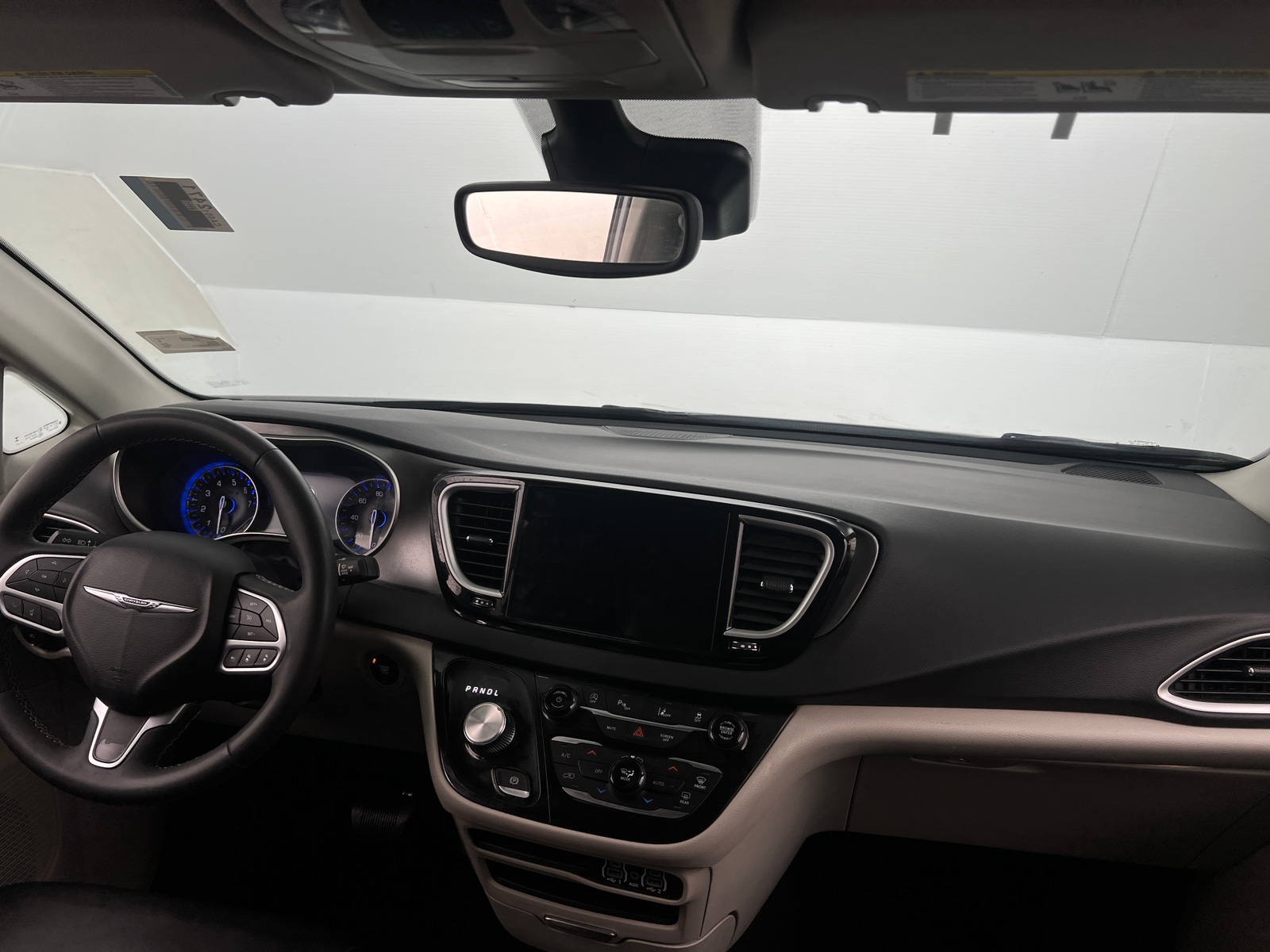 Thumbnail: 2023 Chrysler Pacifica - 2