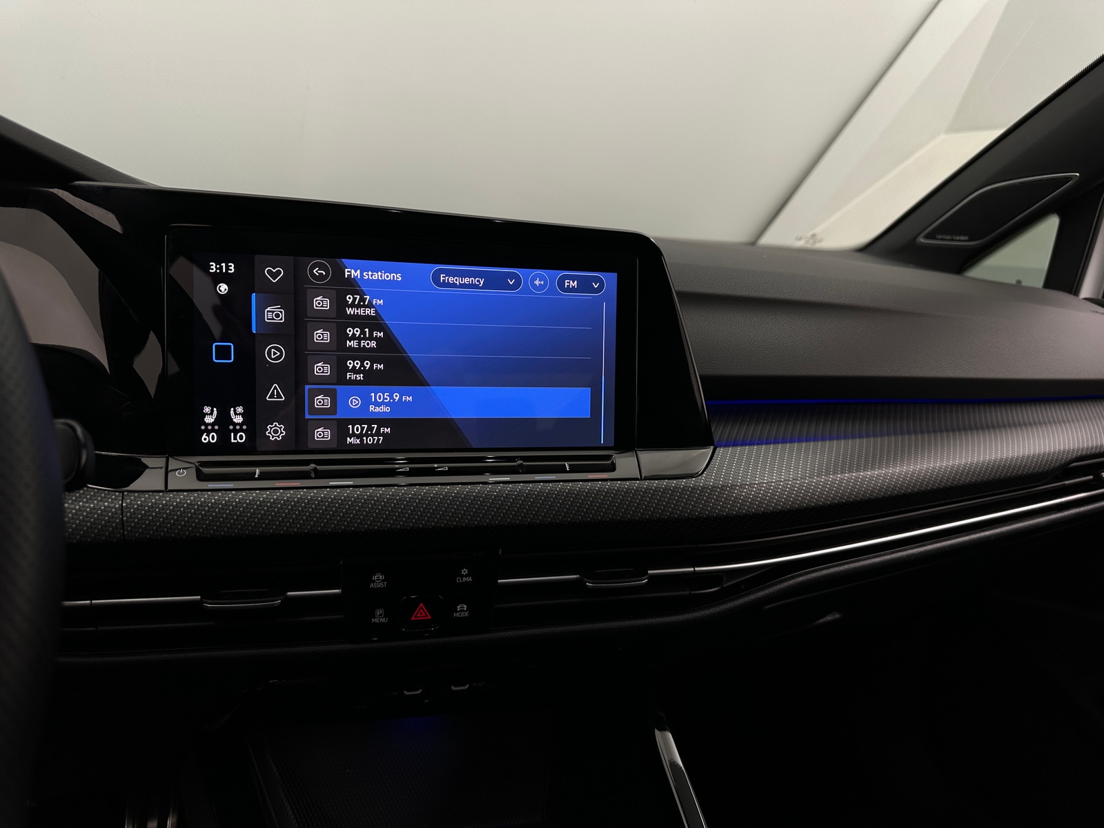 Thumbnail: 2024 Volkswagen Golf - 3