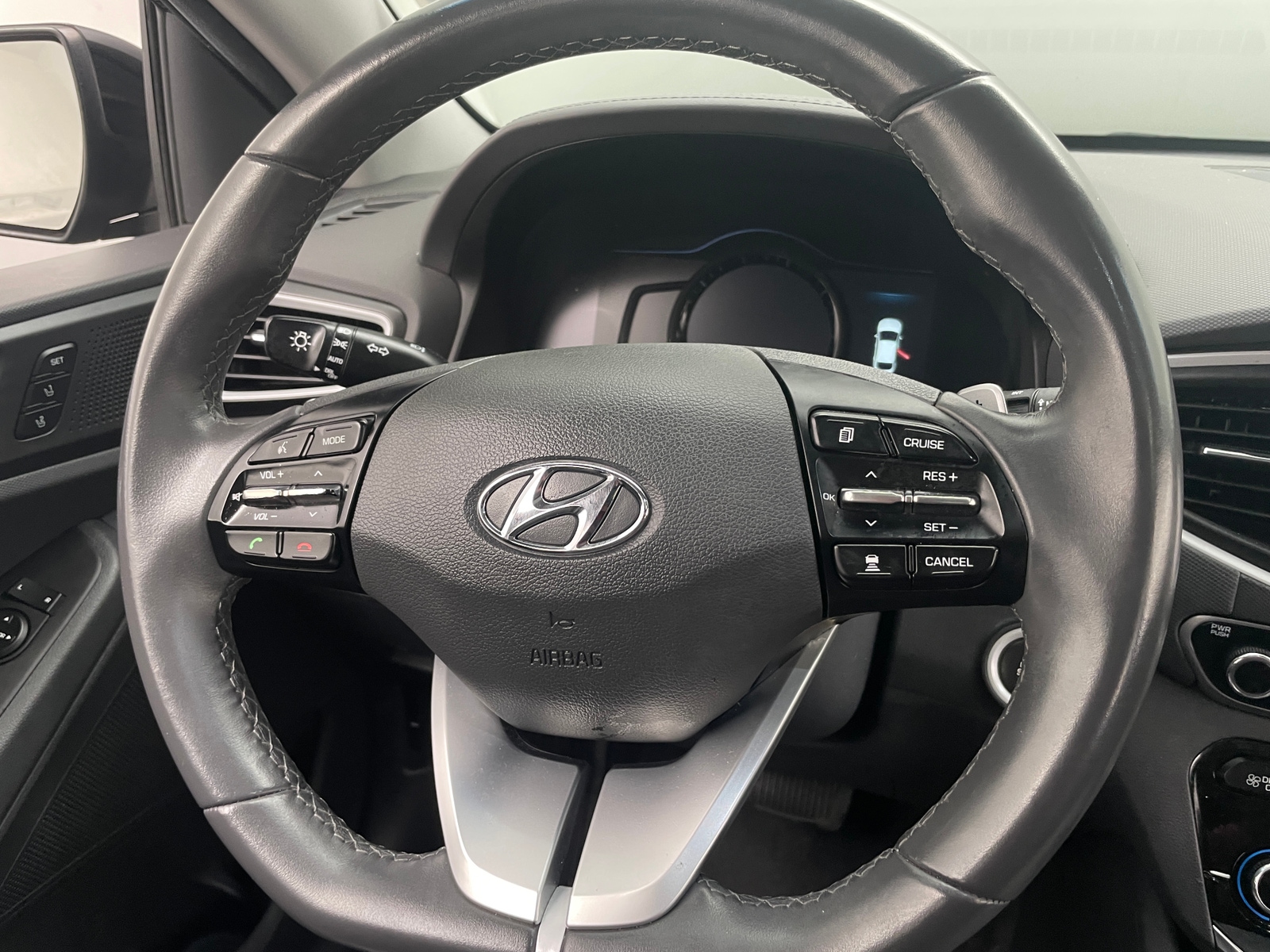 Thumbnail: 2019 Hyundai Ioniq - 4