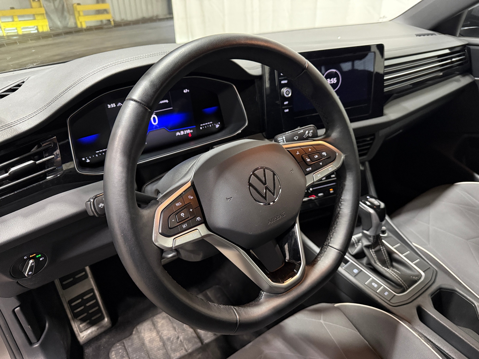 Thumbnail: 2025 Volkswagen Jetta - 5