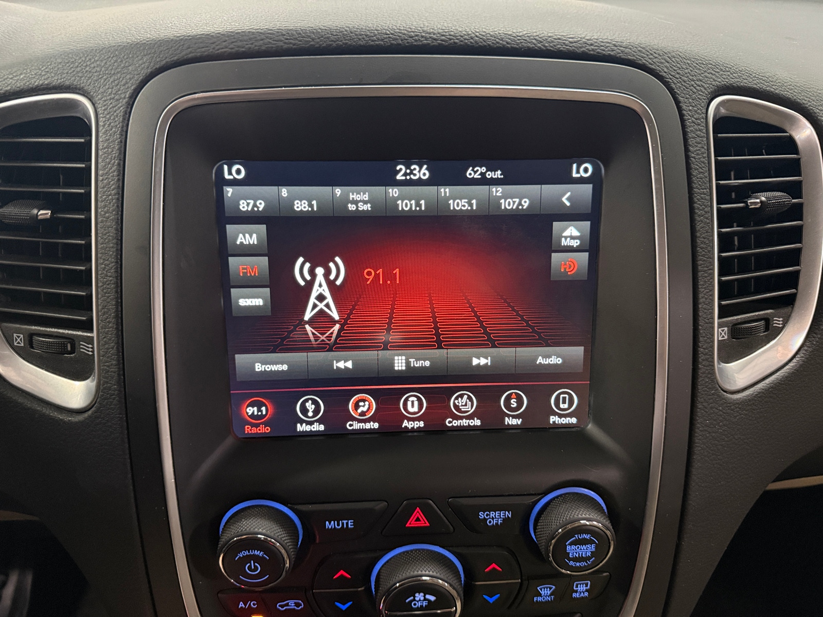 Thumbnail: 2018 Dodge Durango - 4