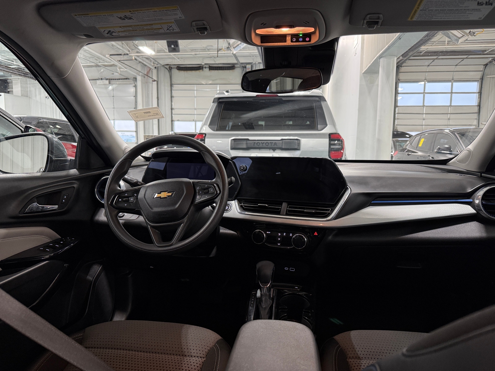 Thumbnail: 2025 Chevrolet Trax - 3