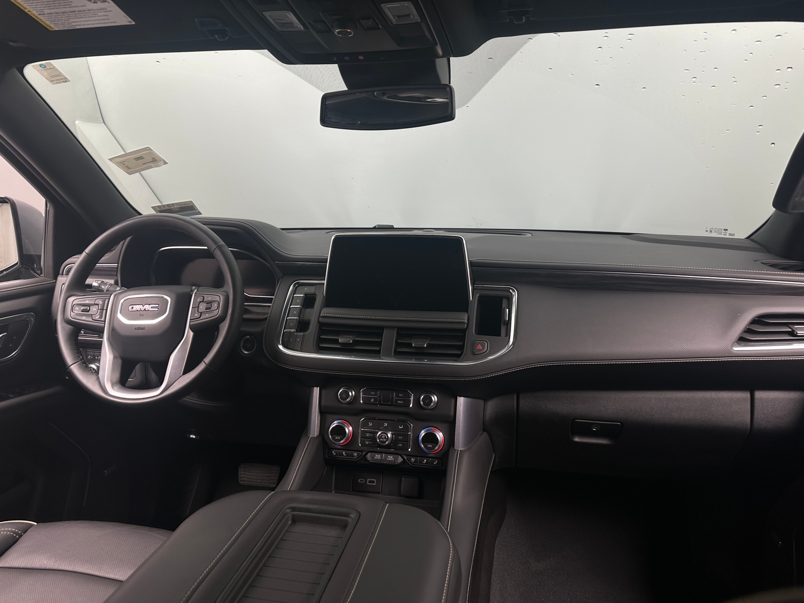 Thumbnail: 2024 GMC Yukon - 3