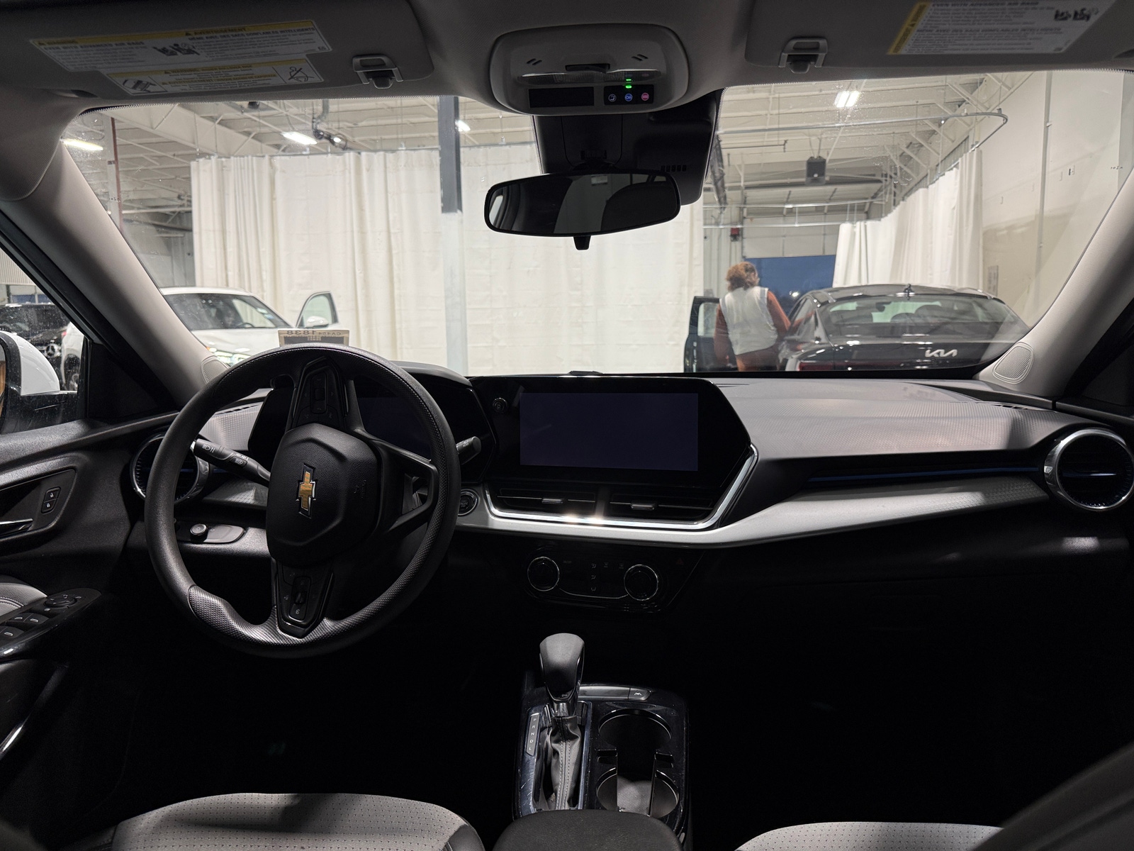 Thumbnail: 2025 Chevrolet Trax - 3