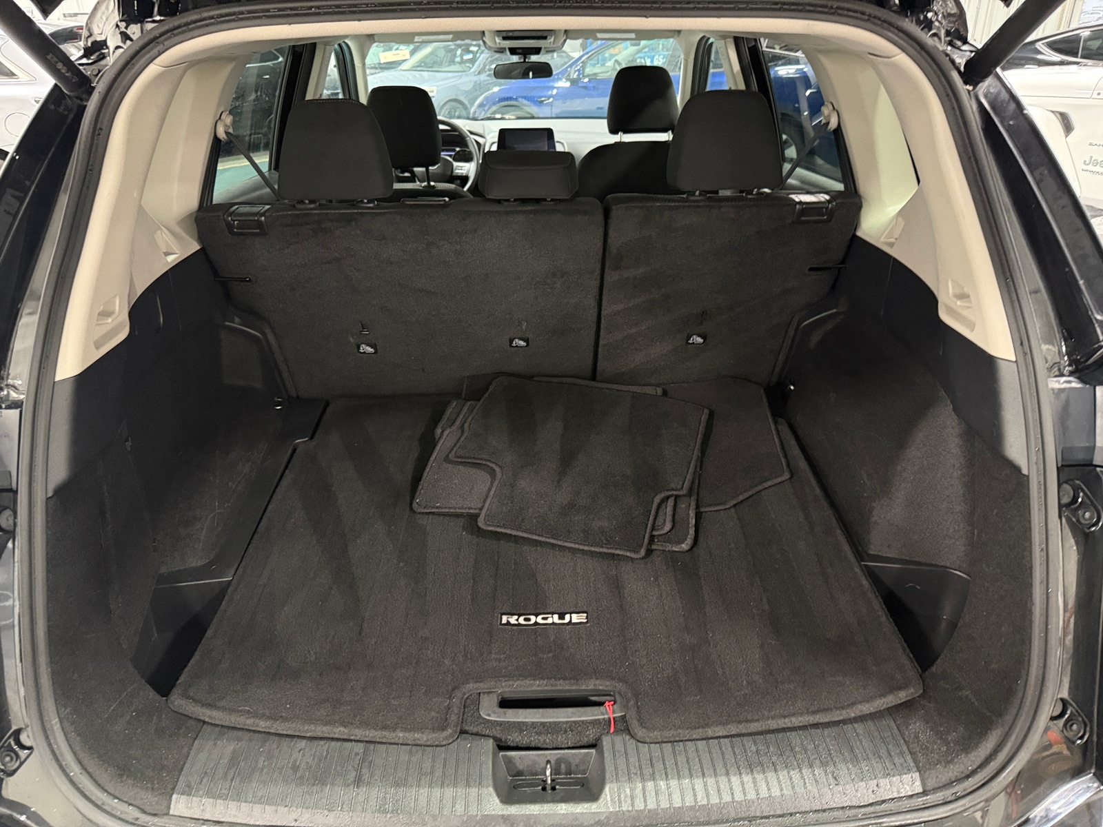 Thumbnail: 2025 Nissan Rogue - 7