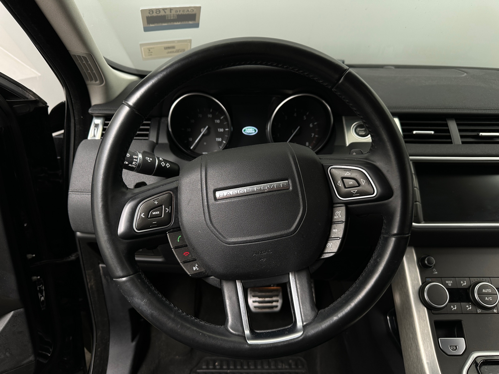 Thumbnail: 2017 Land Rover Range Rover Evoque - 4