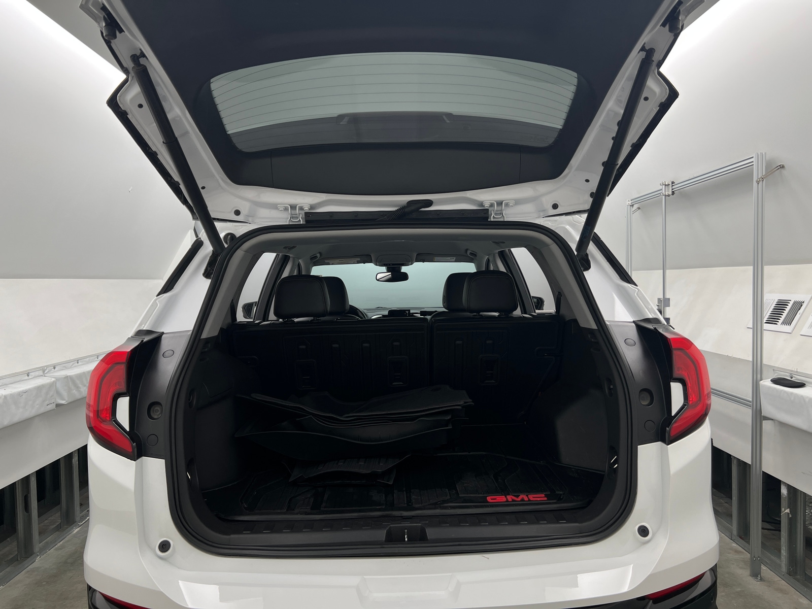 Thumbnail: 2021 GMC Terrain - 6