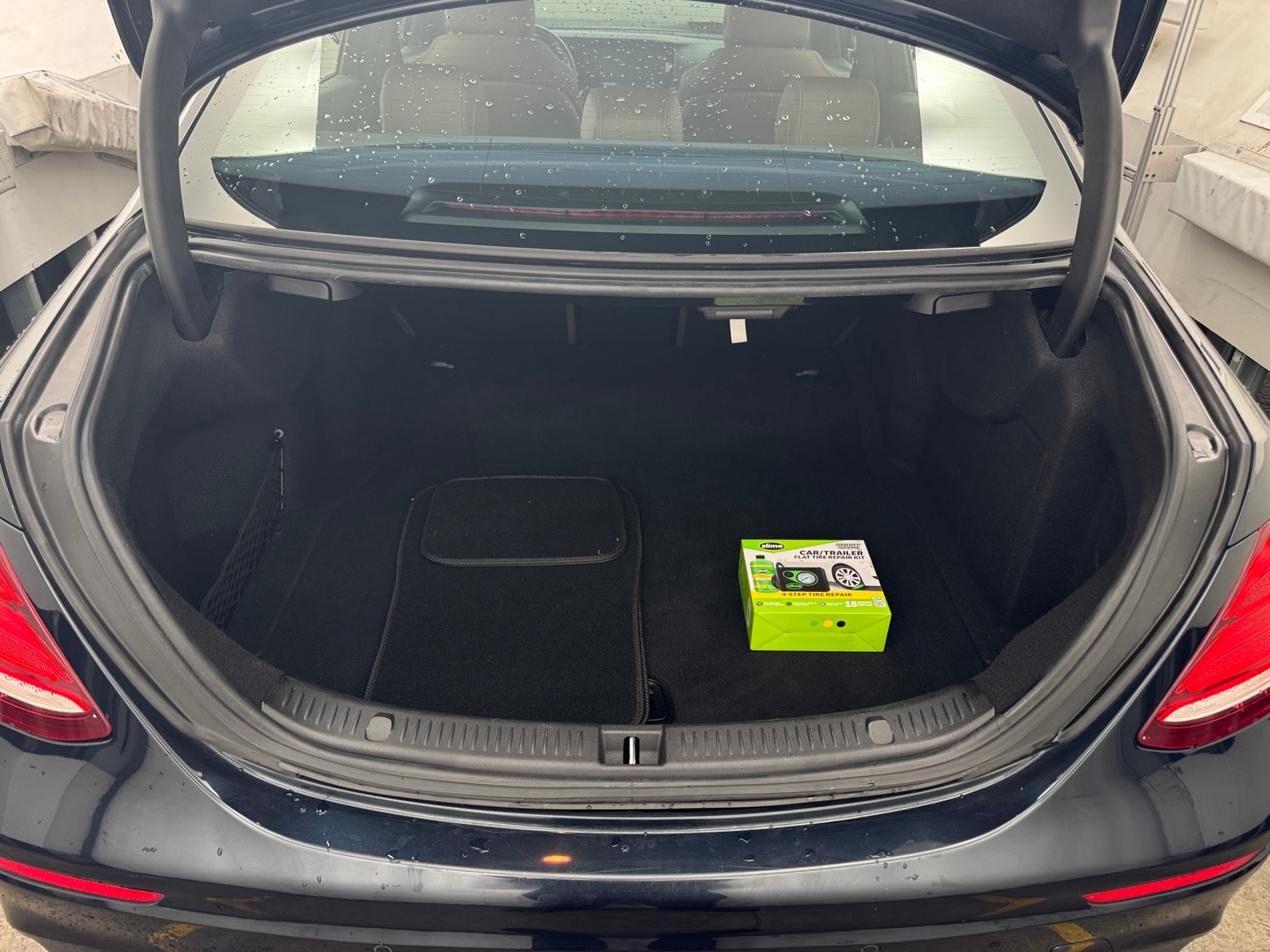 Thumbnail: 2017 Mercedes-Benz E-Class - 6