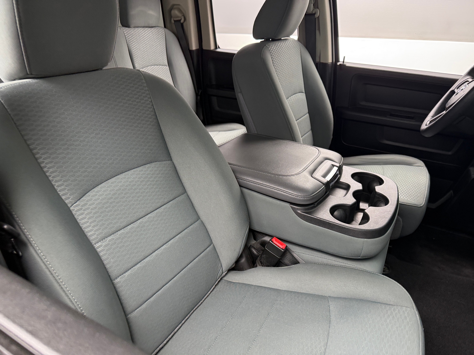 Thumbnail: 2019 RAM 1500 Classic - 2