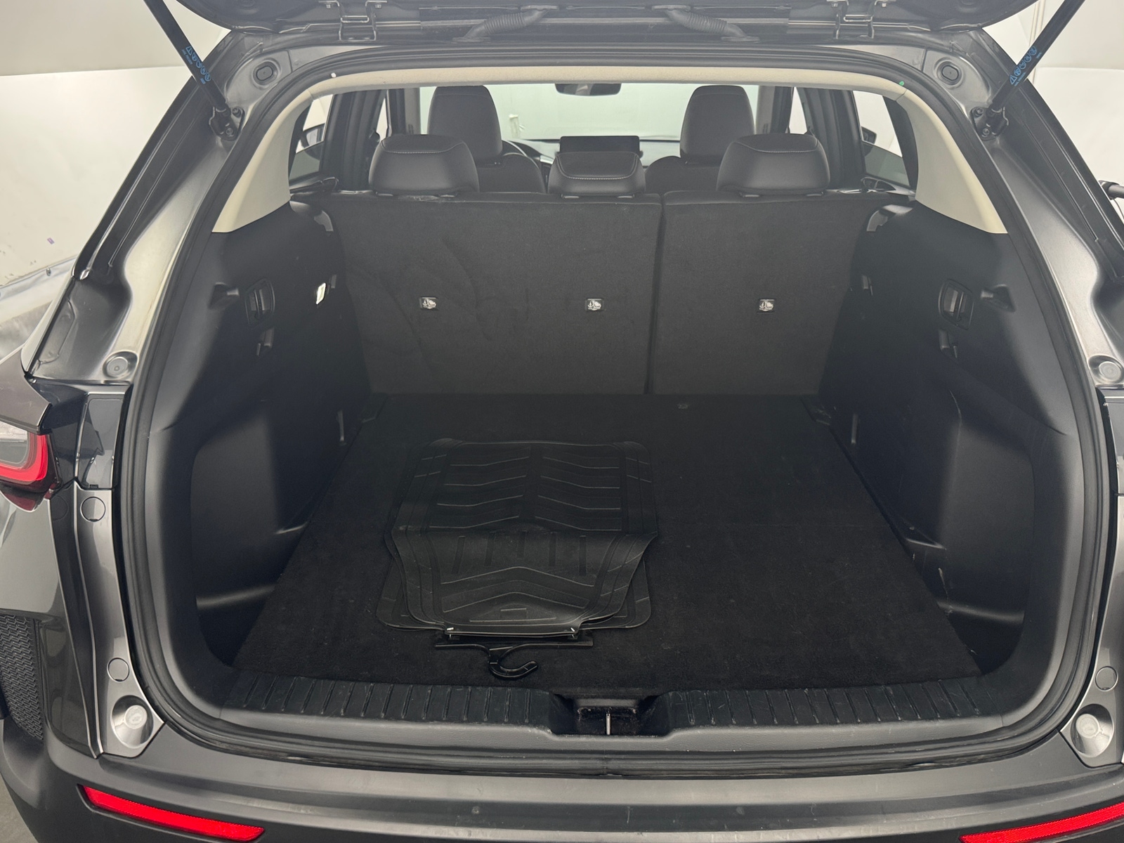 Thumbnail: 2025 Mazda CX-50 - 6