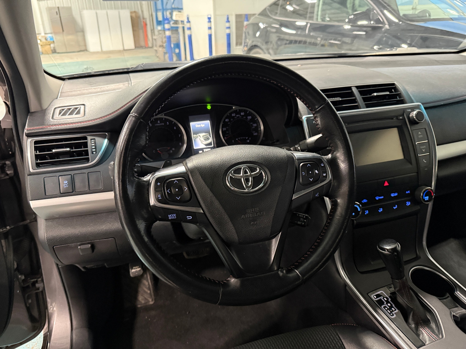 Thumbnail: 2016 Toyota Camry - 5