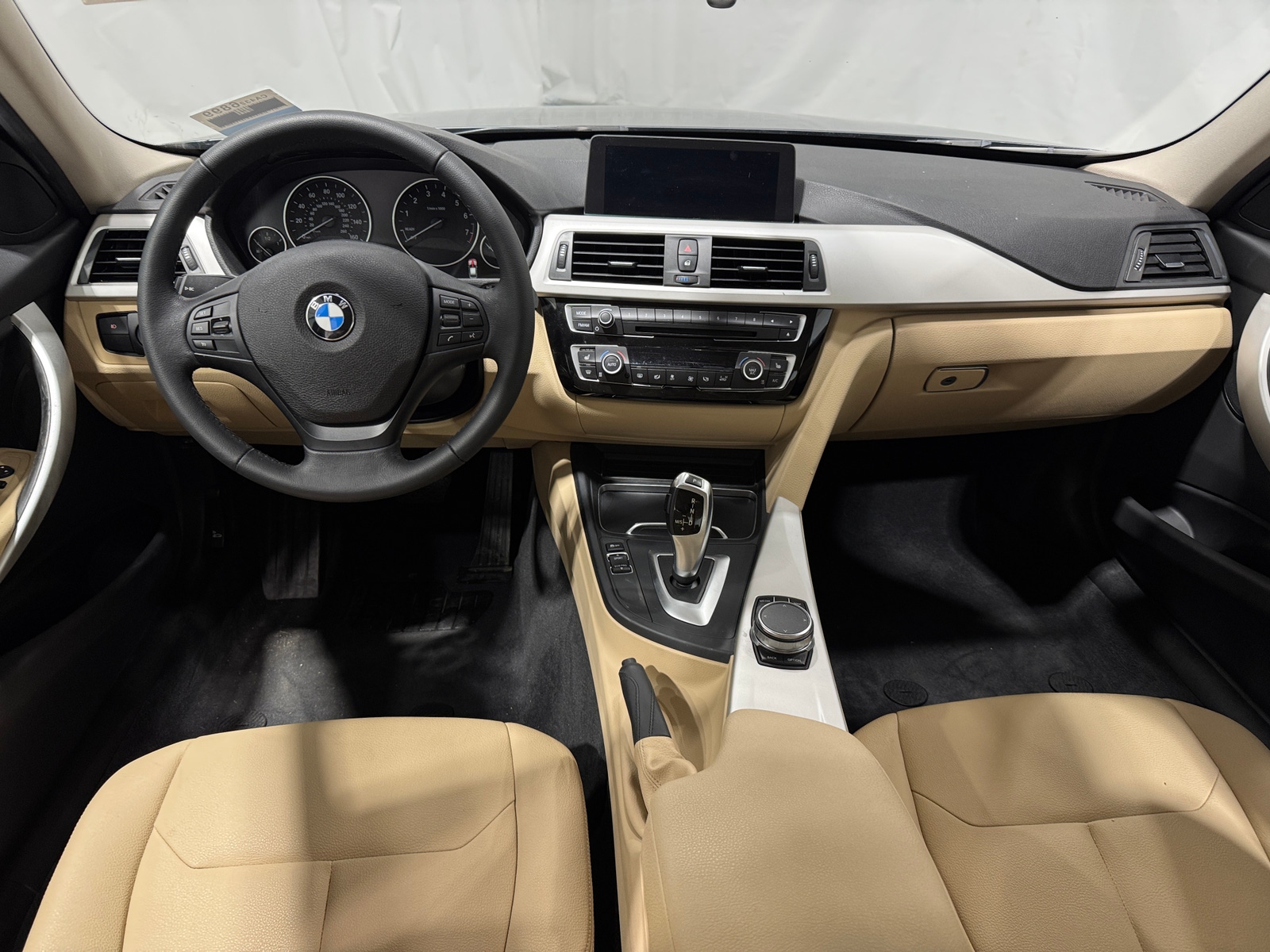 Thumbnail: 2018 BMW 3 Series - 2