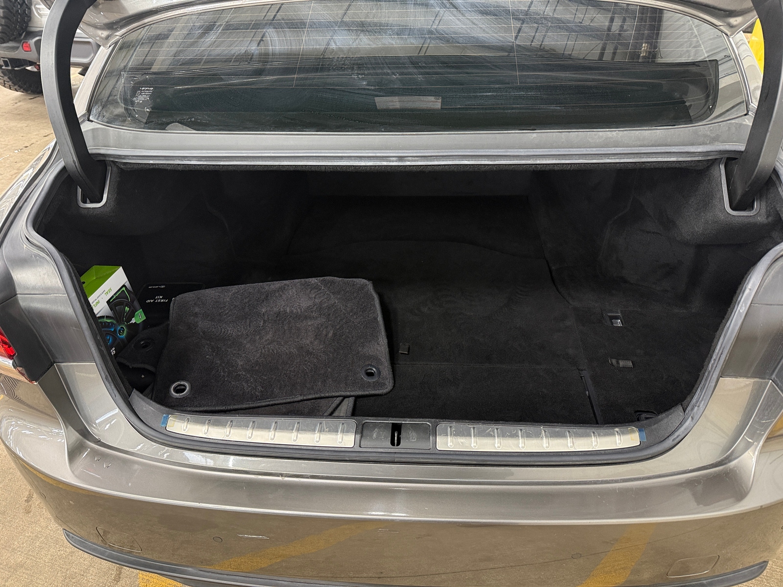 Thumbnail: 2018 Lexus LS - 7