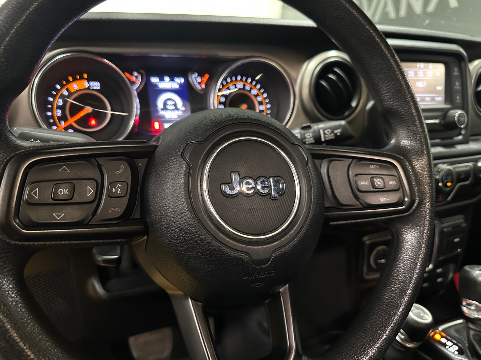 Thumbnail: 2020 Jeep Wrangler - 5
