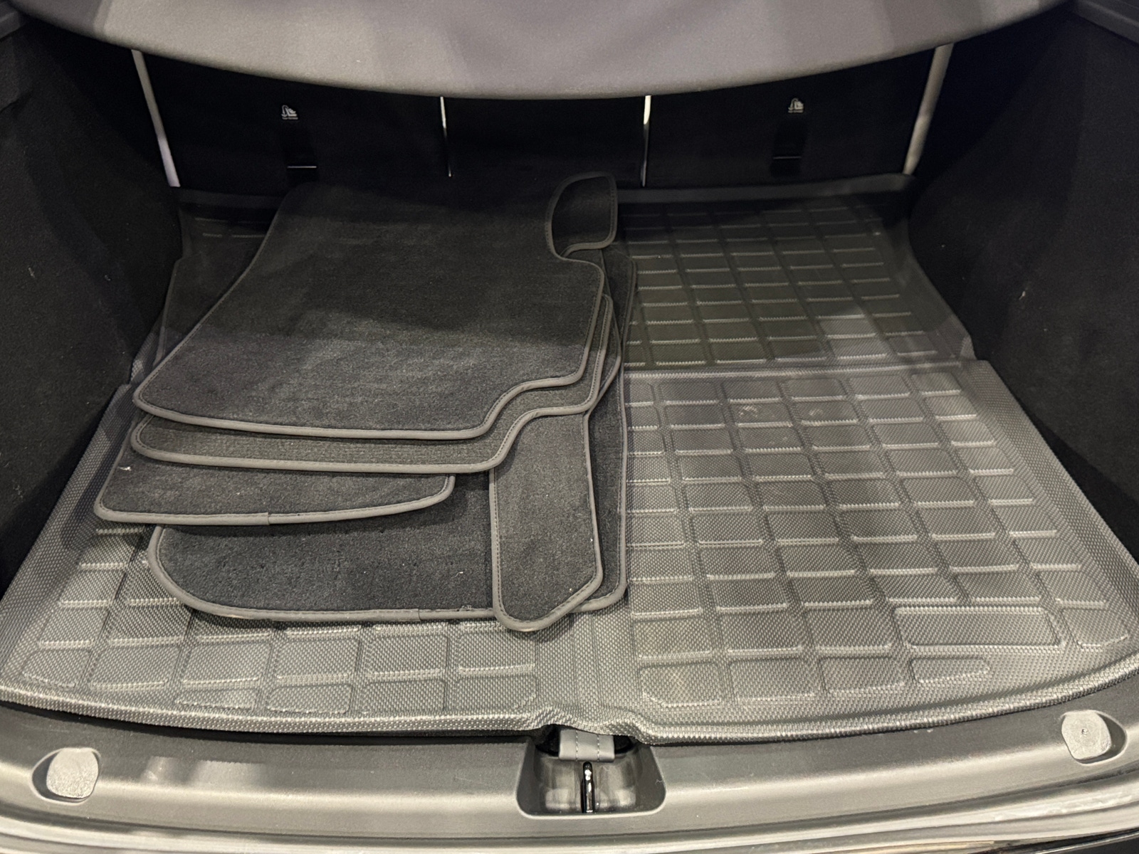 Thumbnail: 2023 Tesla Model Y - 6