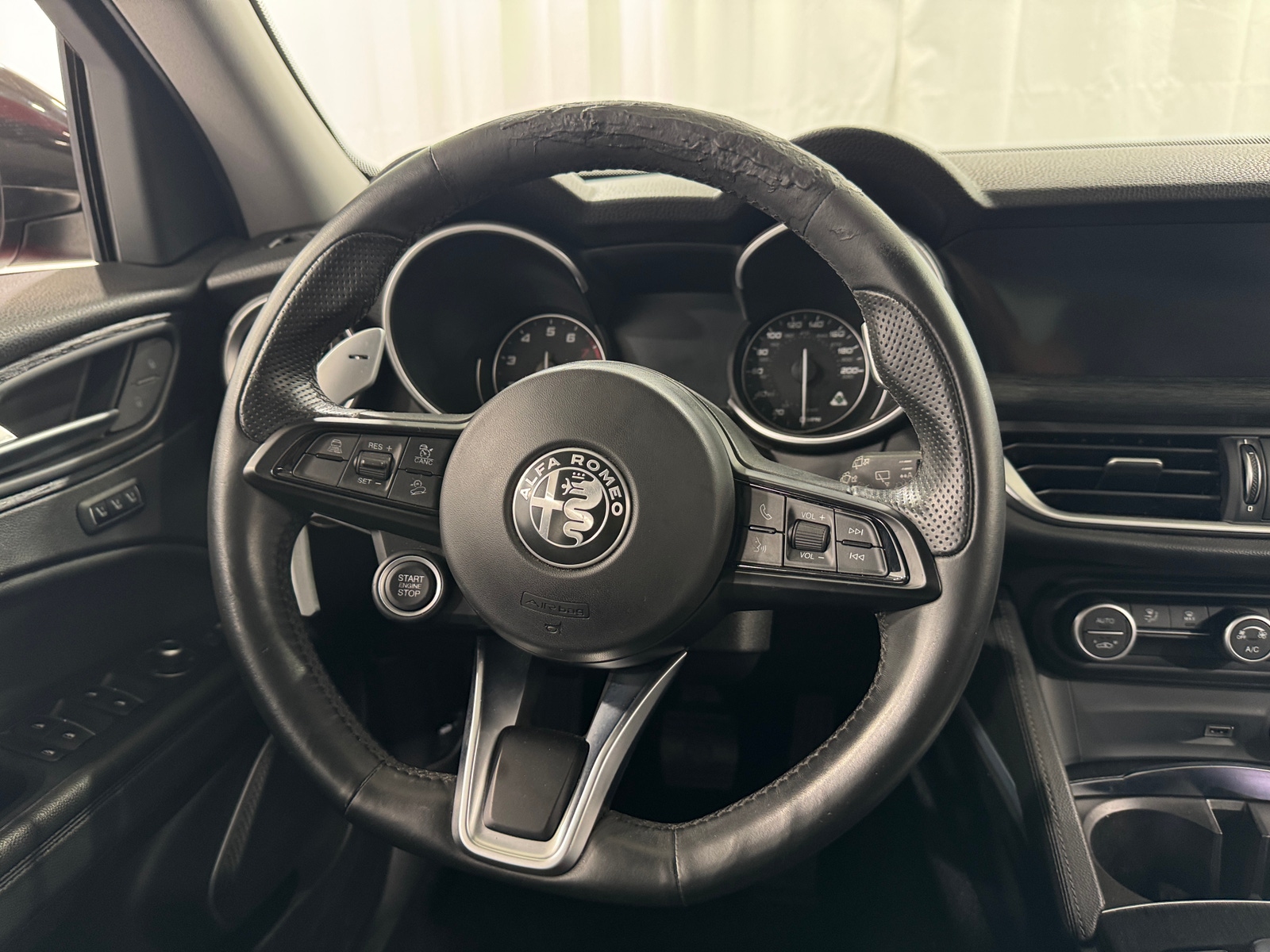 Thumbnail: 2020 Alfa Romeo Stelvio - 4