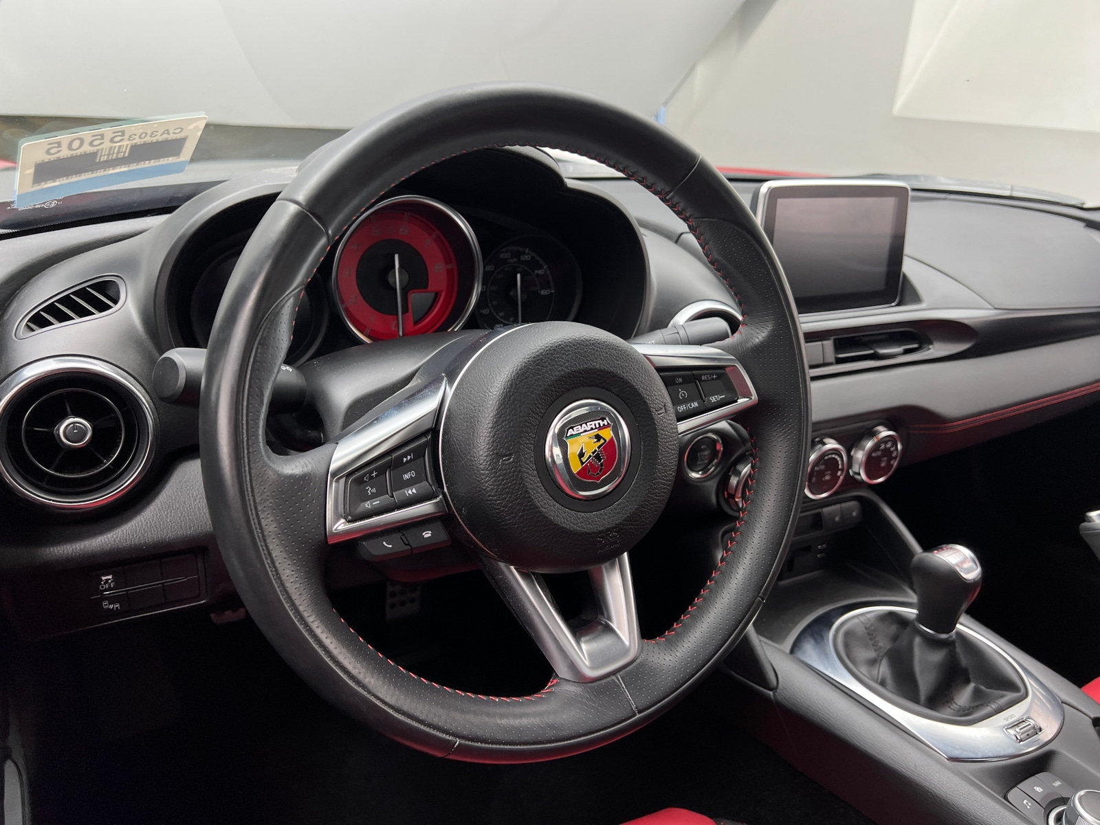 Thumbnail: 2019 Fiat 124 Spider - 4