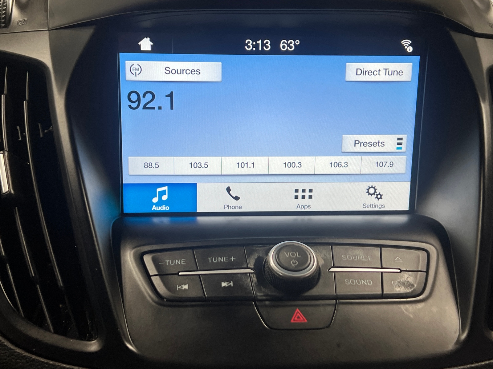 Thumbnail: 2017 Ford Escape - 4