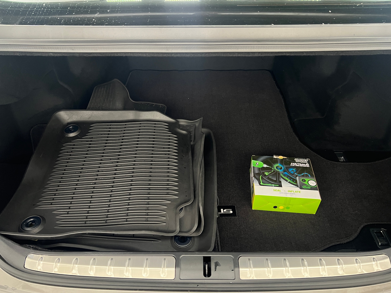 Thumbnail: 2022 Lexus LS - 6