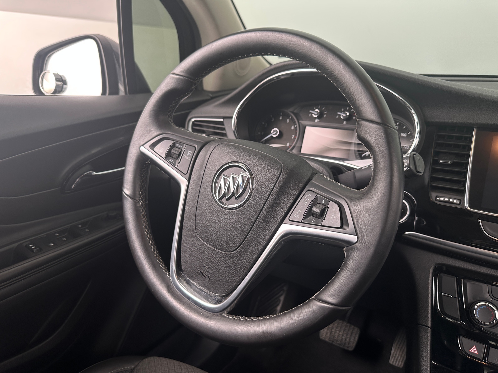 Thumbnail: 2017 Buick Encore - 5