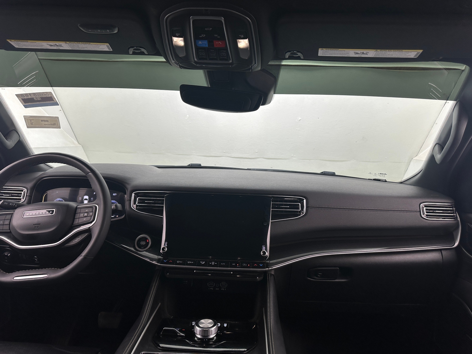 Thumbnail: 2022 Jeep Wagoneer - 2