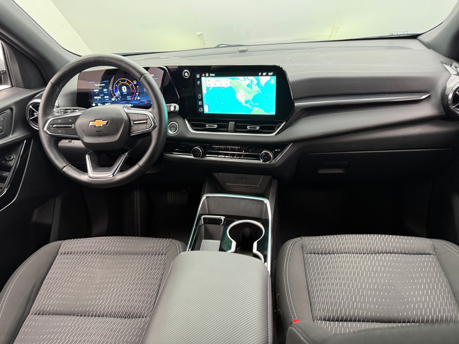 Thumbnail: 2025 Chevrolet Equinox - 3