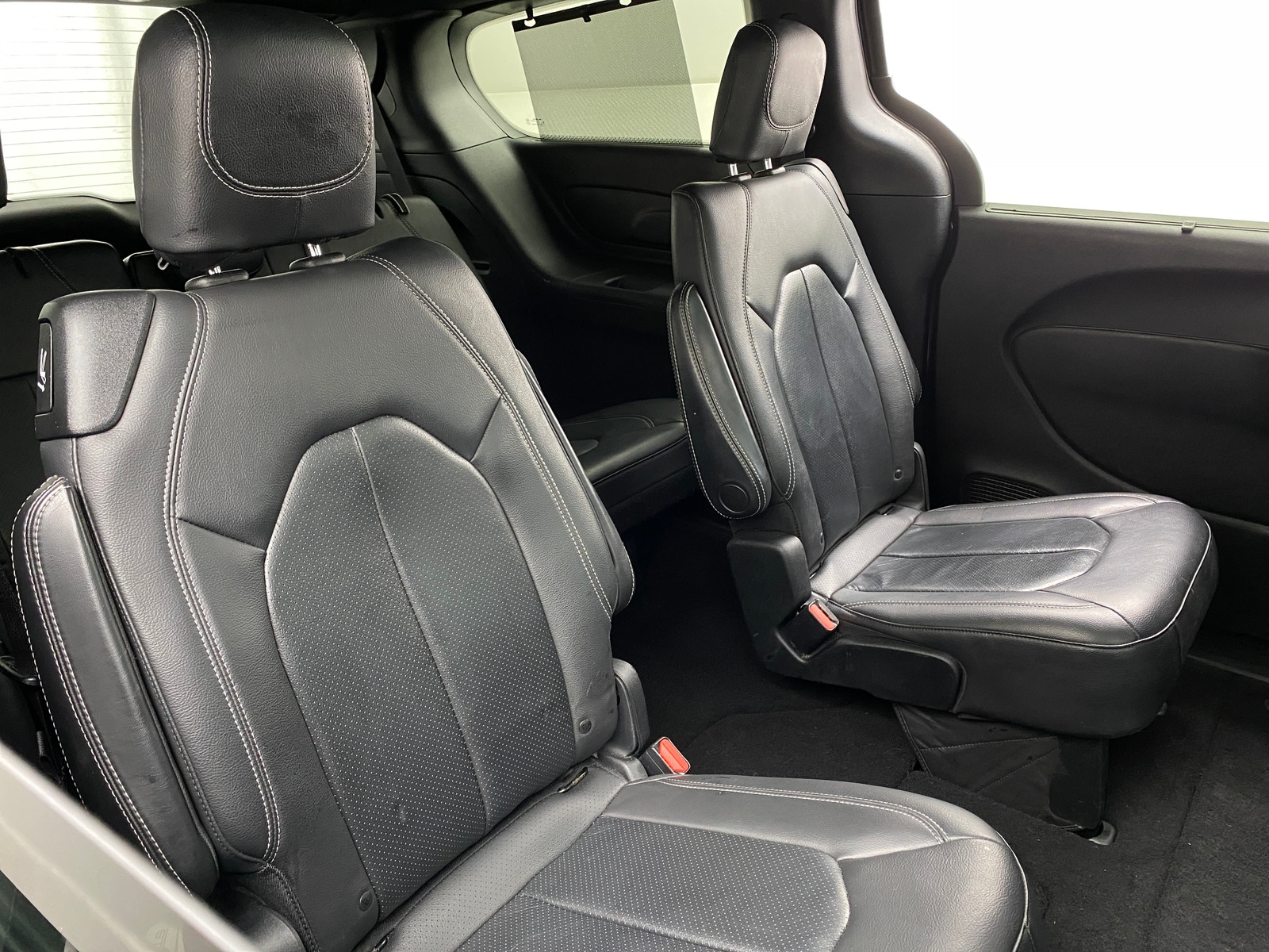 Thumbnail: 2020 Chrysler Pacifica - 5