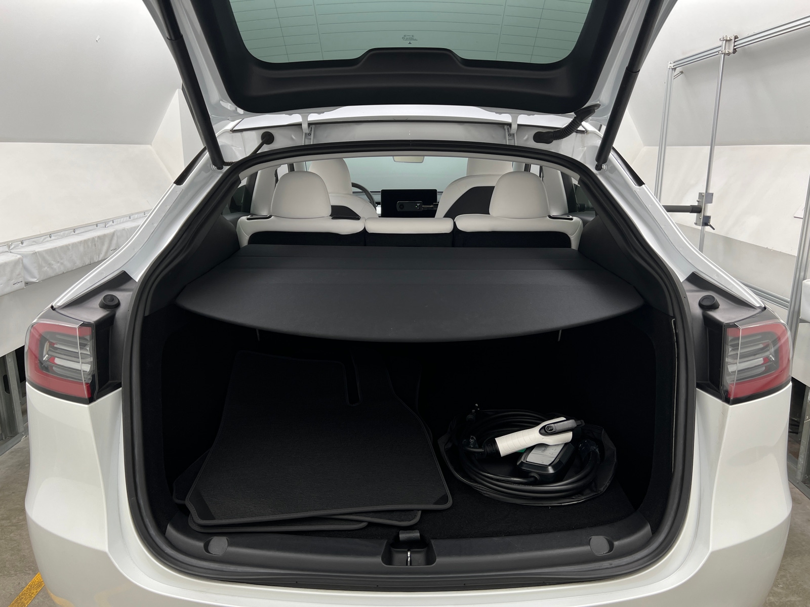 Thumbnail: 2023 Tesla Model Y - 6