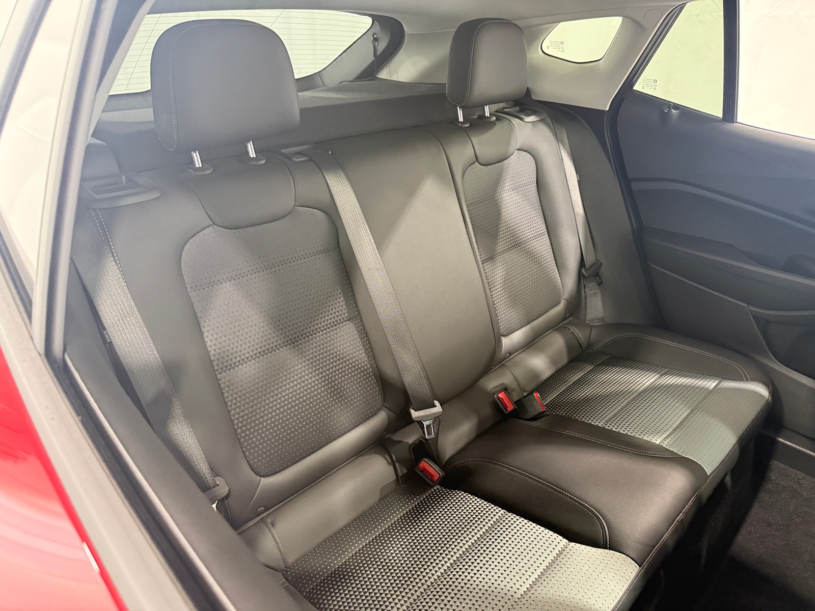 Thumbnail: 2025 Chevrolet Trax - 6