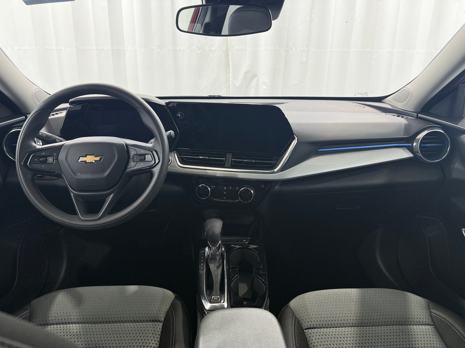 Thumbnail: 2025 Chevrolet Trax - 3