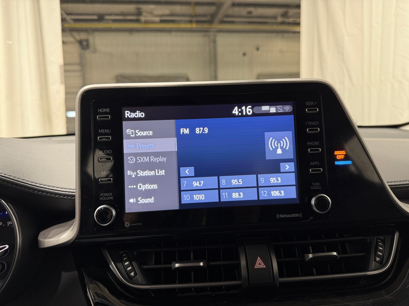 Thumbnail: 2021 Toyota C-HR - 4