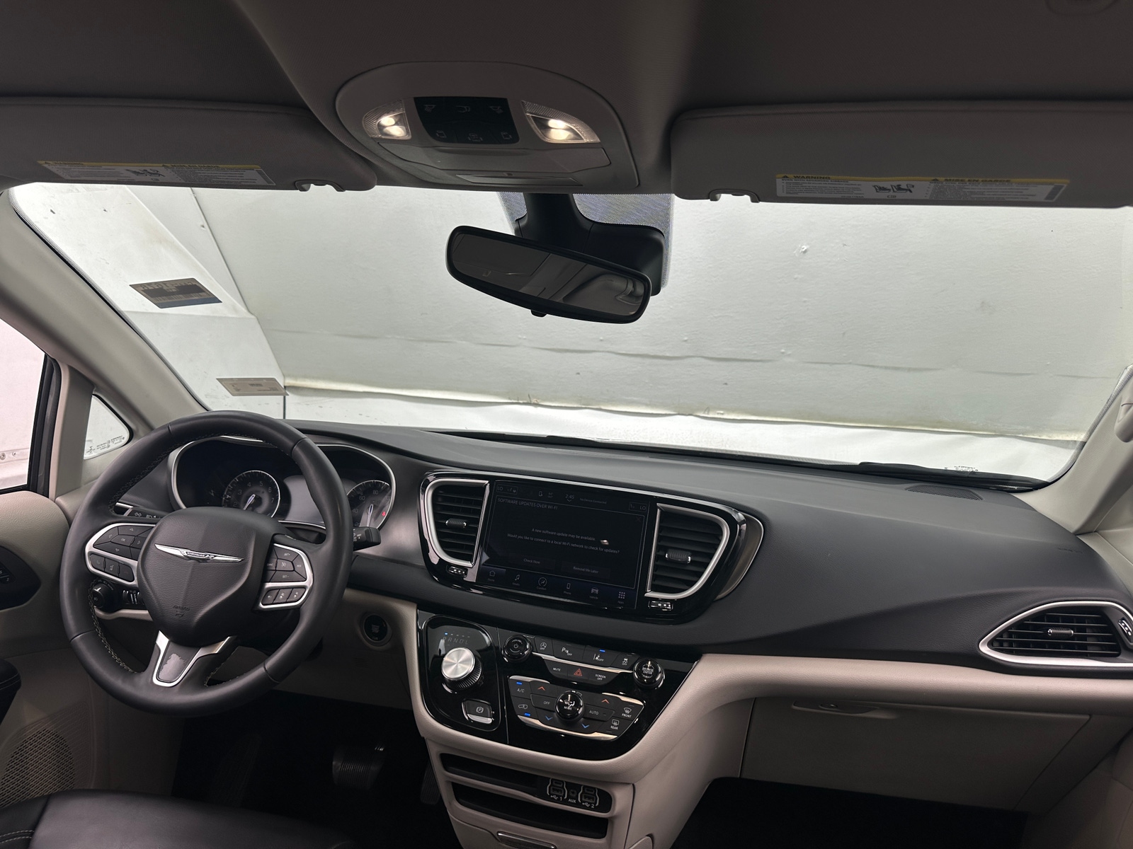 Thumbnail: 2023 Chrysler Pacifica - 2