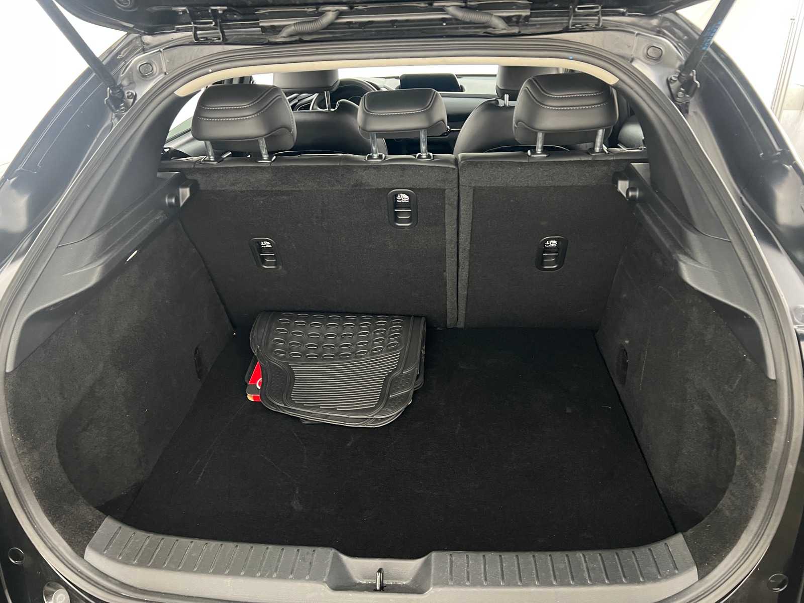 Thumbnail: 2025 Mazda CX-30 - 6