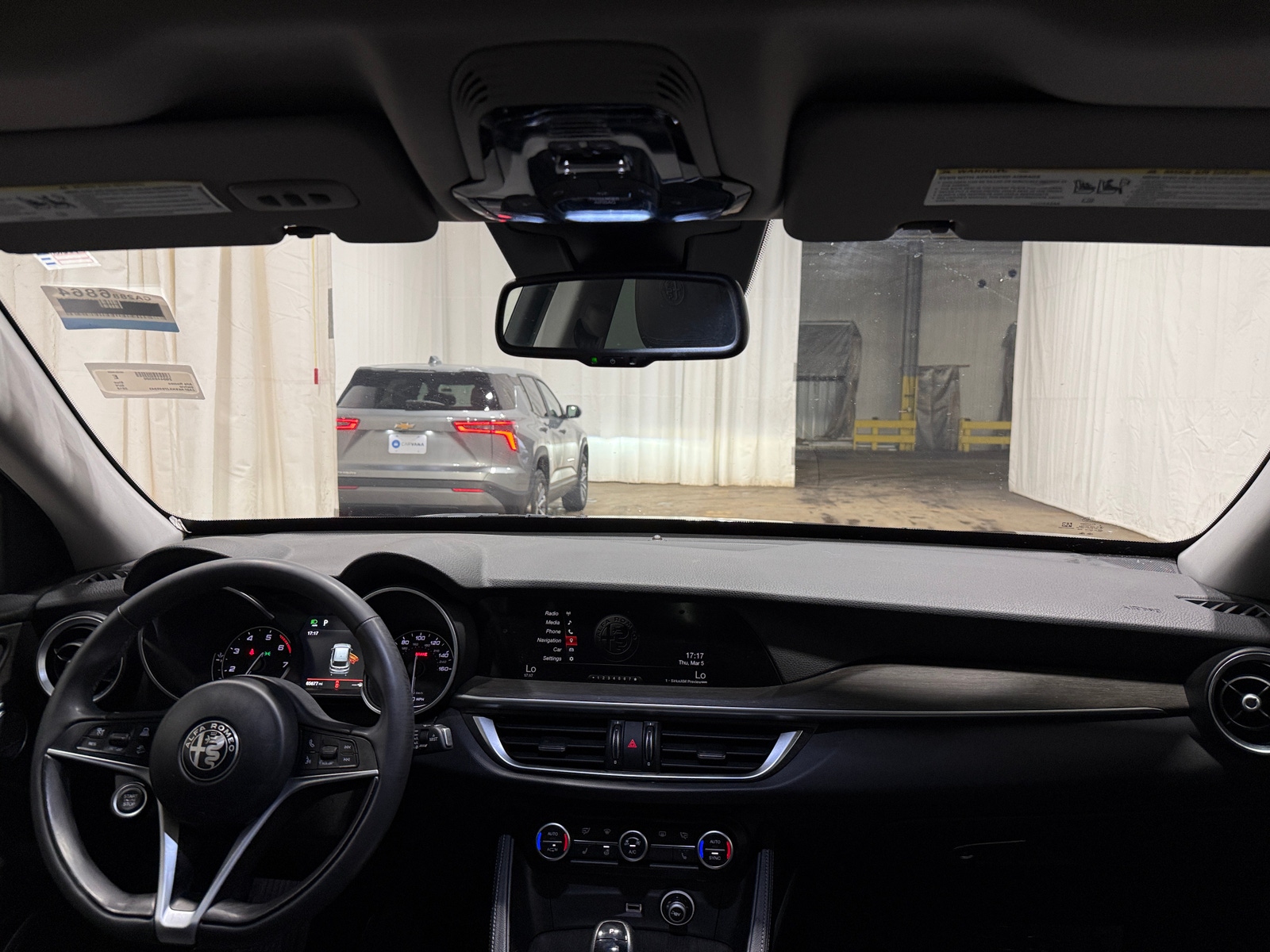 Thumbnail: 2018 Alfa Romeo Stelvio - 2