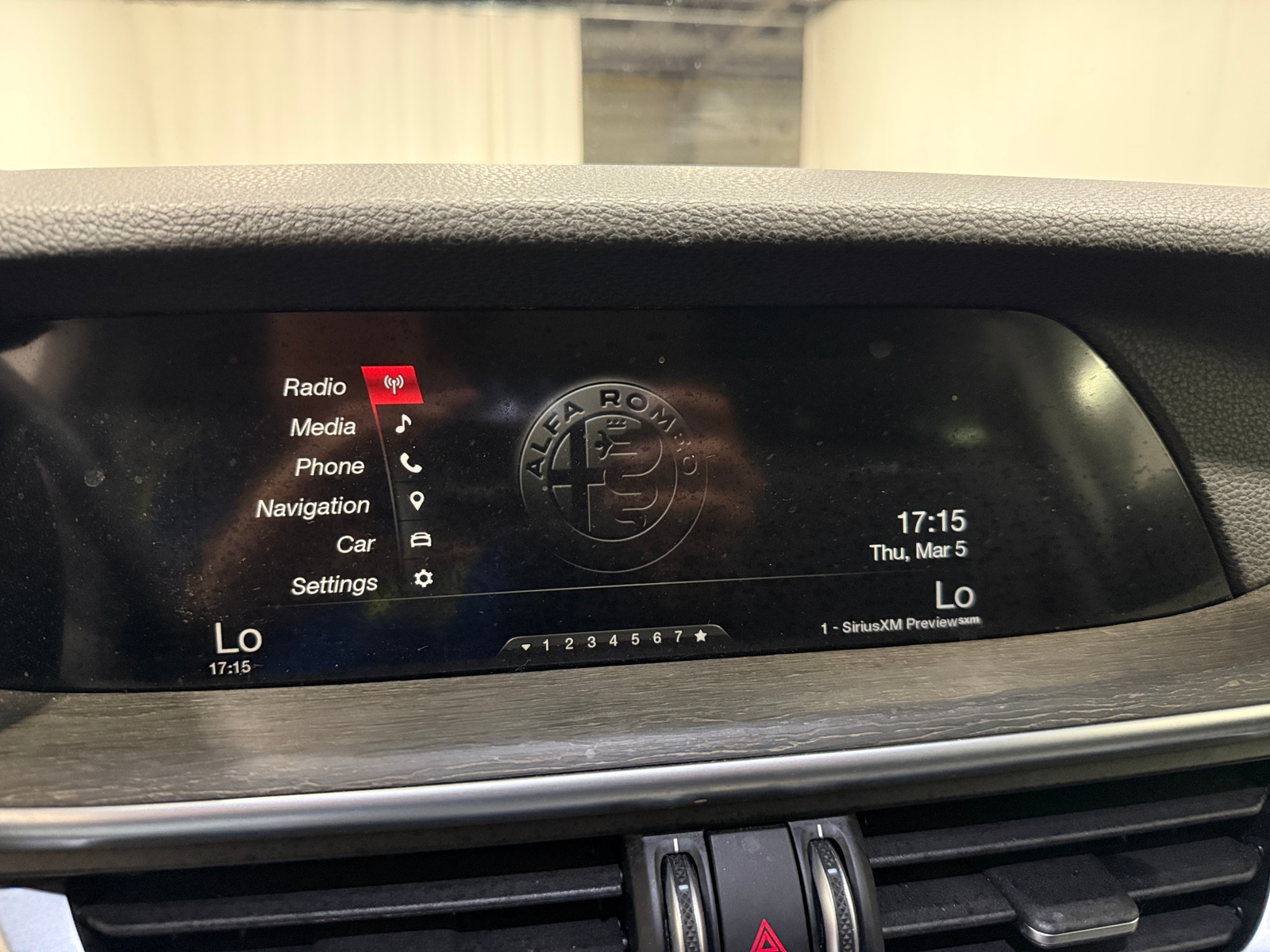 Thumbnail: 2018 Alfa Romeo Stelvio - 3