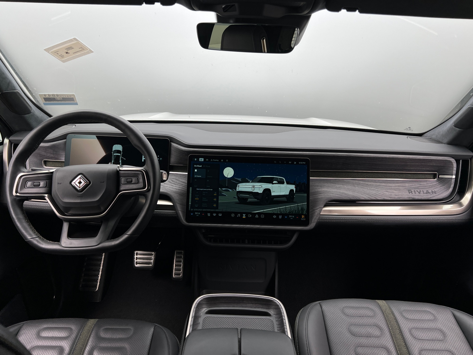 Thumbnail: 2022 Rivian R1T - 2