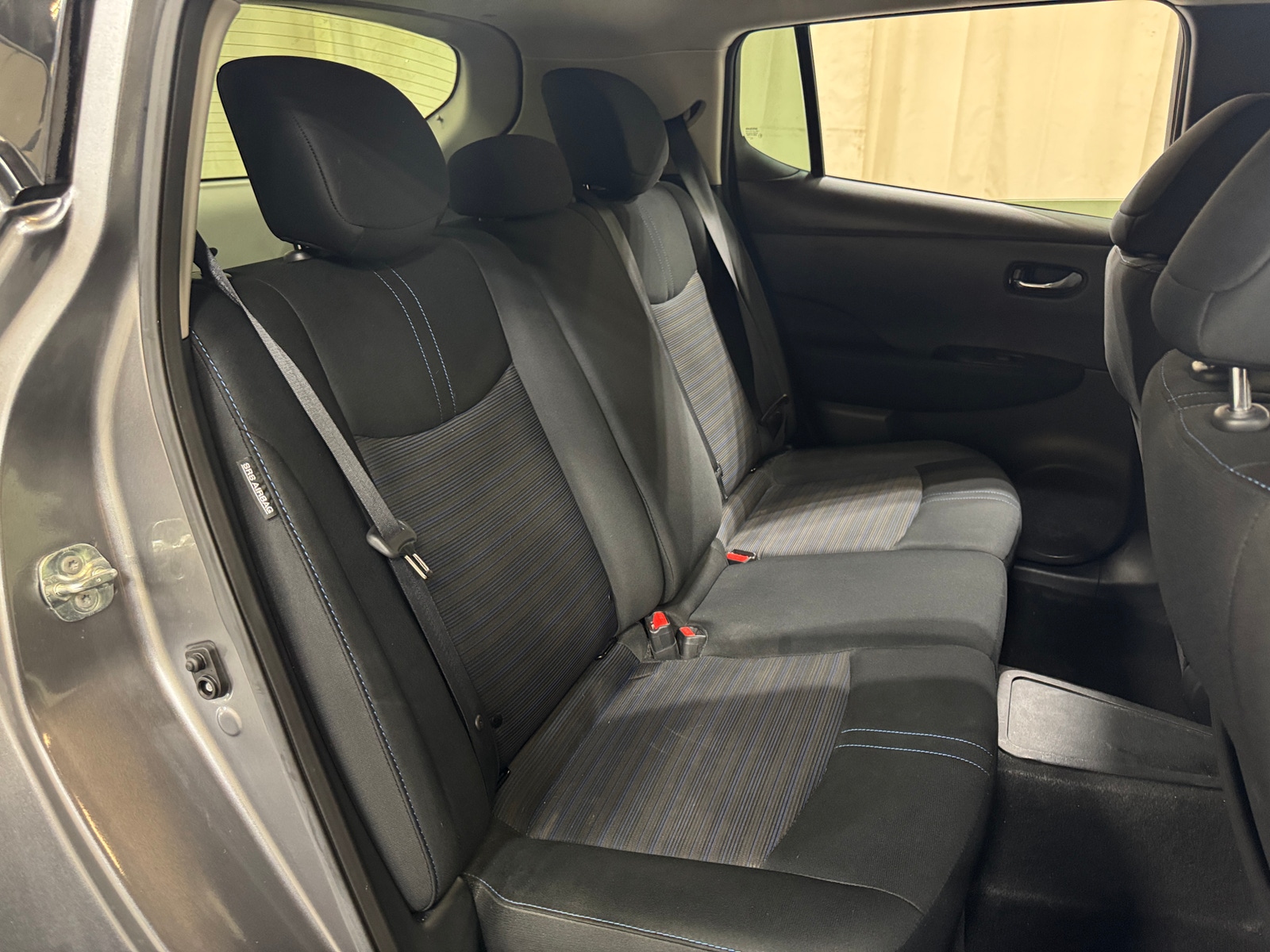 Thumbnail: 2022 Nissan Leaf - 6