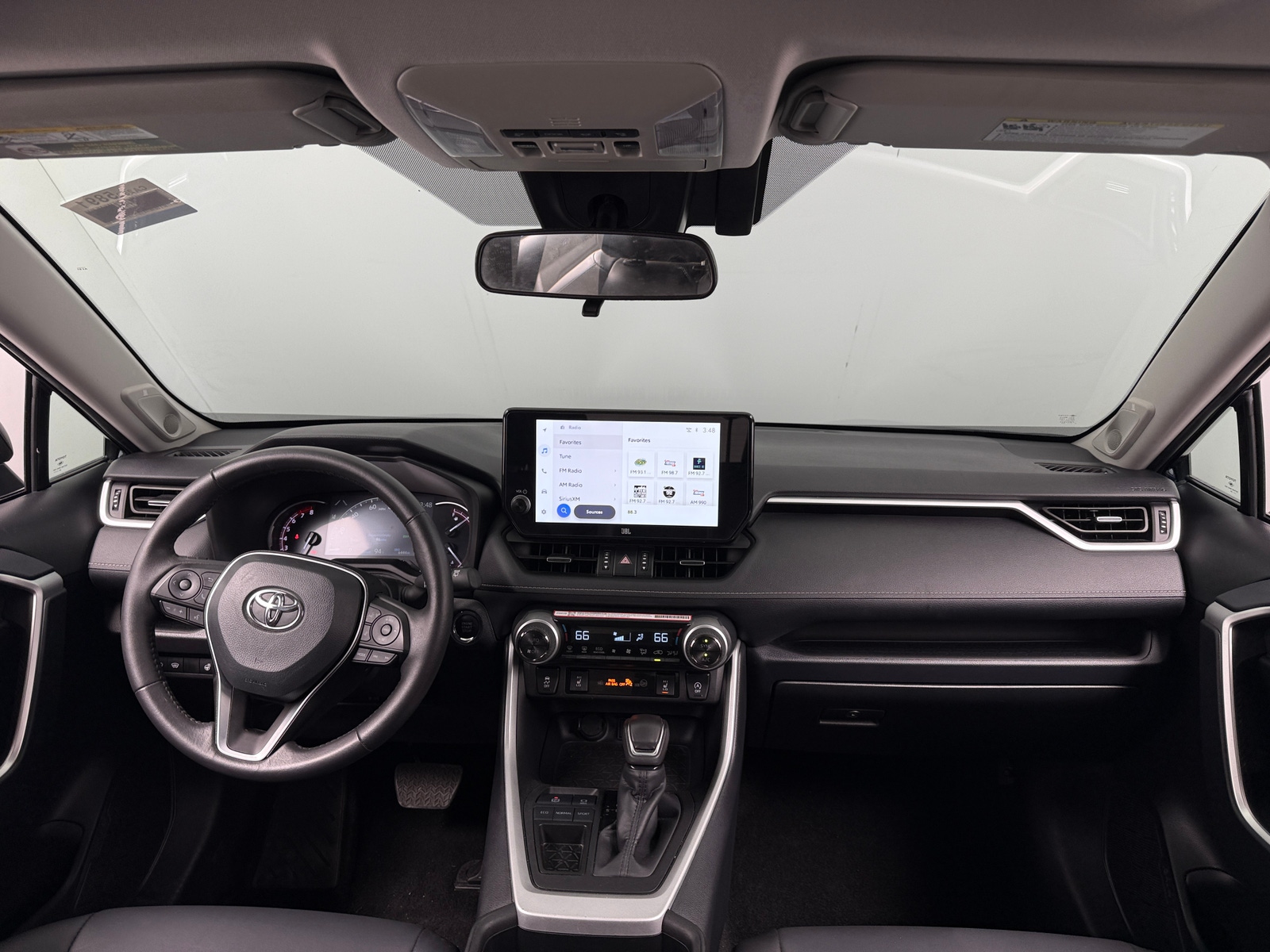 Thumbnail: 2025 Toyota RAV4 - 2